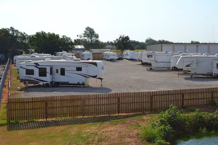 Pit’s RV Park and Storage 4