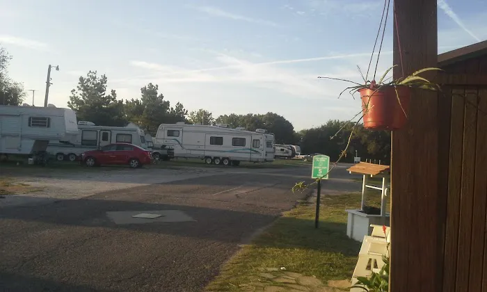 Henryetta RV & Mobile Home 5
