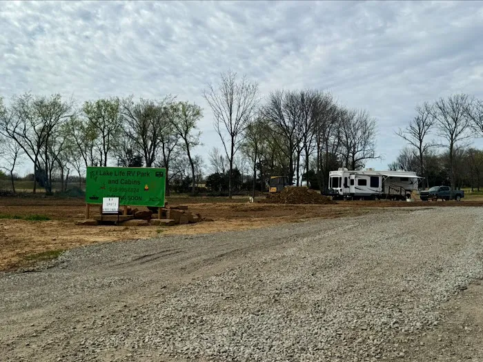 Lake Life RV Park 8
