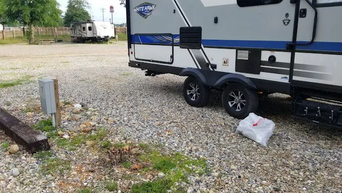 Golden's Riverside RV Park 3
