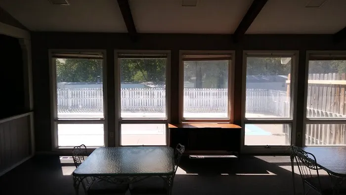 Coachlight Village South 6