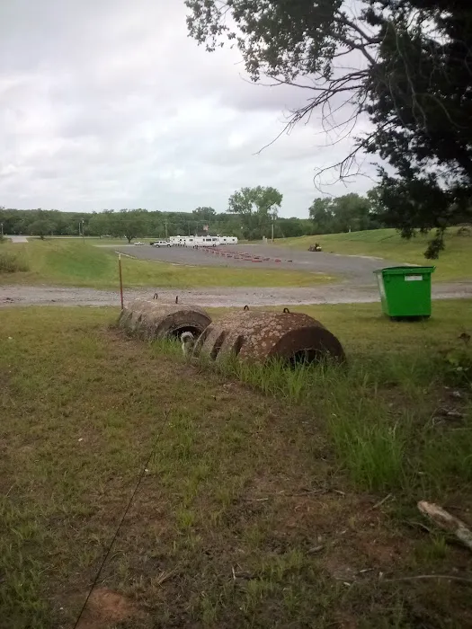 EXIT 196 RV Court & Park 3