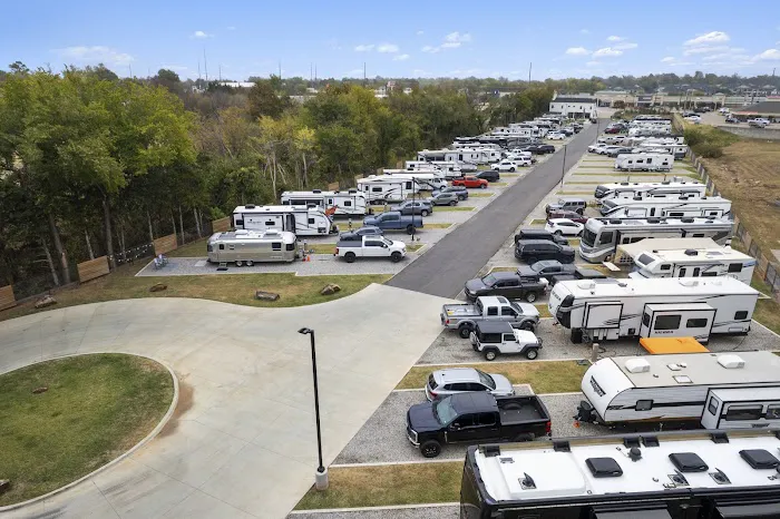 Cowboy Camp Upscale RV park 3