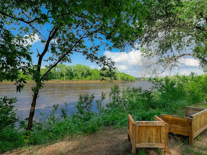 Rivershire RV Resort & Camping 4