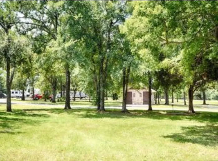 Elm Point Lake Recreation, tent & RV camping, & fishing 8