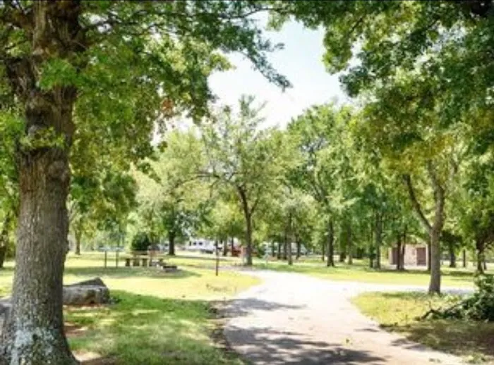 Elm Point Lake Recreation, tent & RV camping, & fishing 9