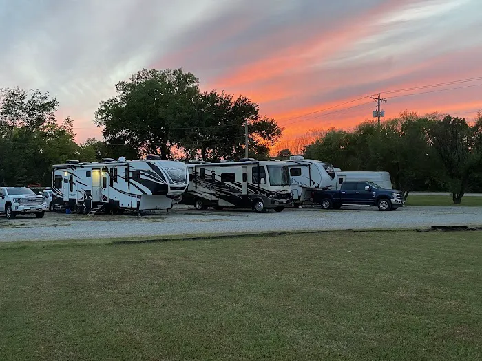 Ozark Trail RV Park 4