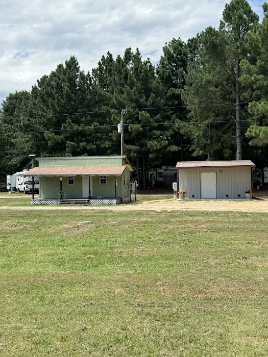 DW’s Lakeside RV Park 4