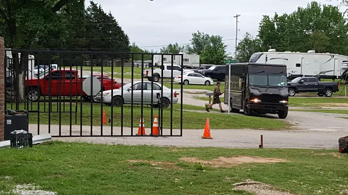 Country Hollow RV Park & Campground 3