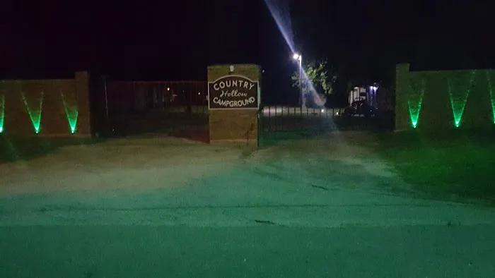 Country Hollow RV Park & Campground 10