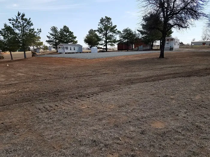 Red's Rockin RV Park 10