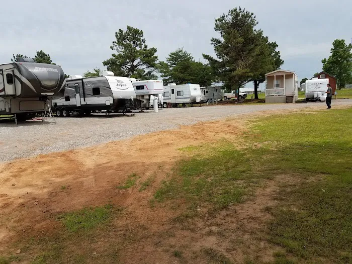 Red's Rockin RV Park 9