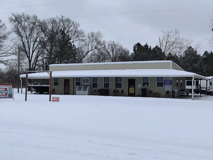 Lovin' Life RV Park and Country Store 10
