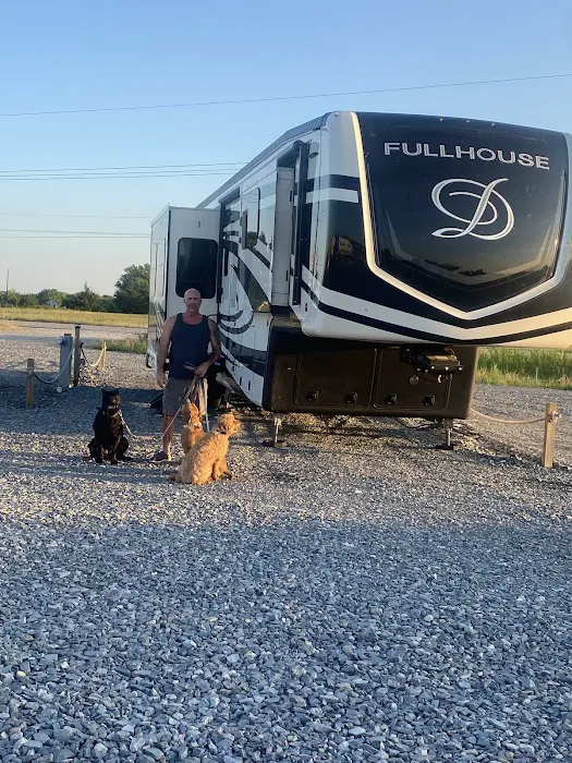Inn and Out RV Park 3