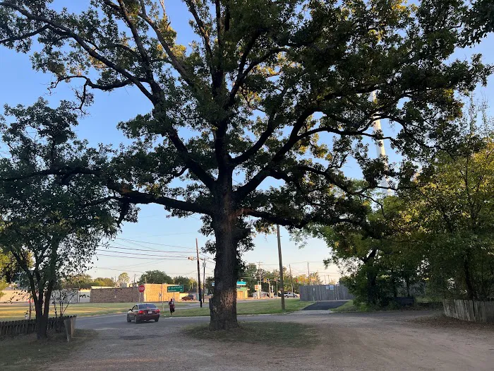 Camp Paris RV Park 1