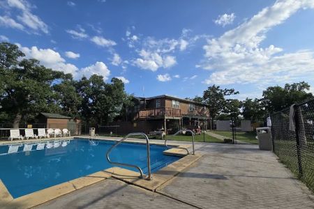 Oklahoma City East KOA Holiday