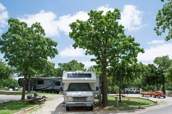 Oklahoma City East KOA Holiday 9