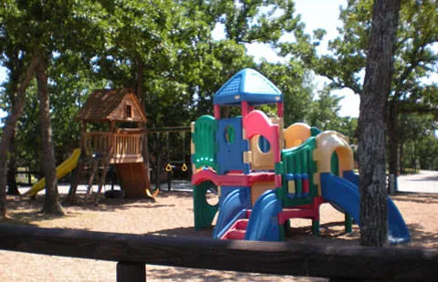 Oklahoma City East KOA Holiday 3