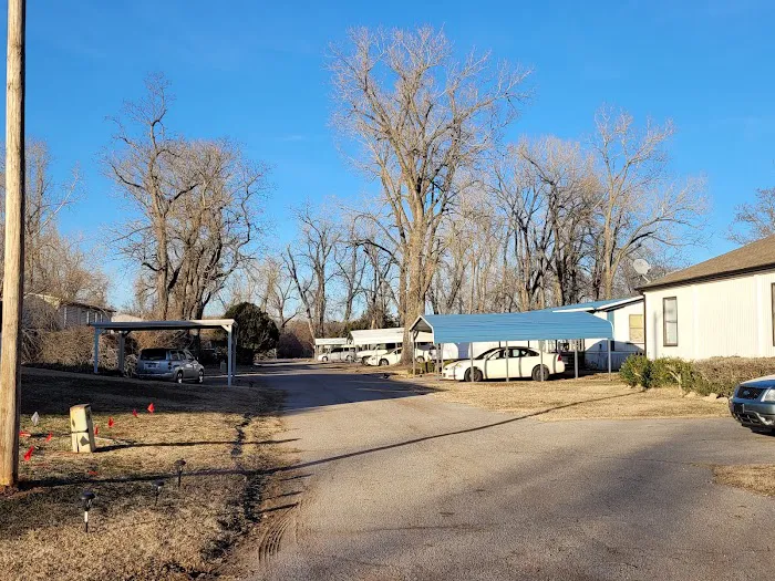 Sherwood Forest Mobile Home Community 3