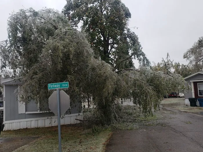 Parkway Mobile Home Community 7
