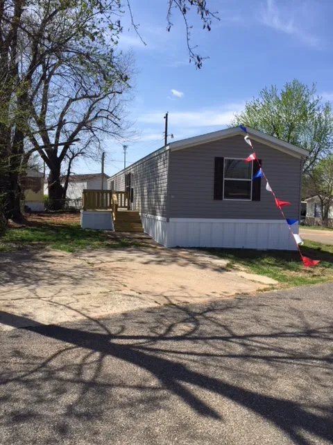 Parkway Mobile Home Community 8