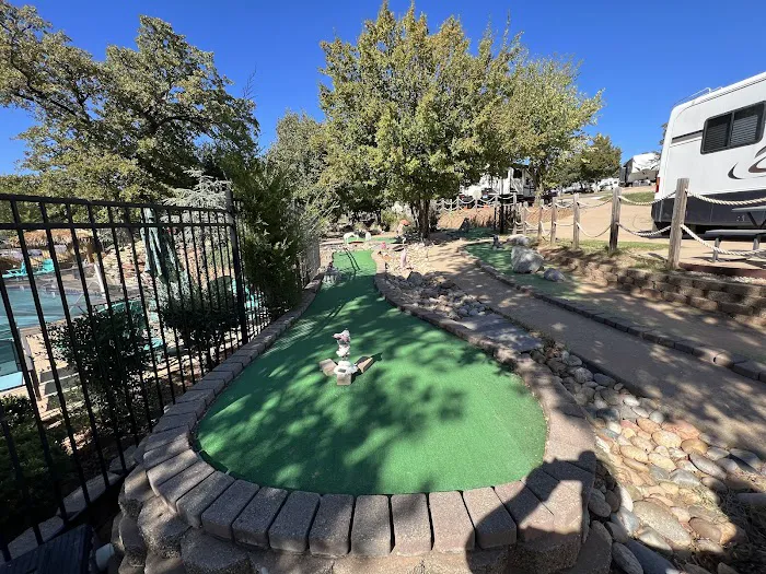 Twin Fountains RV Park 4