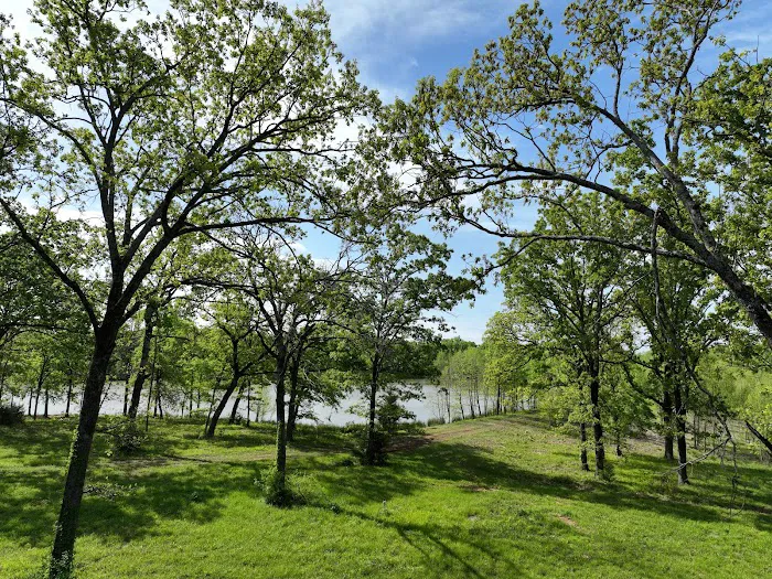 Twin Lakes Resort 9