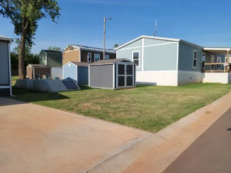 Highland Park Mobile Home Community 2