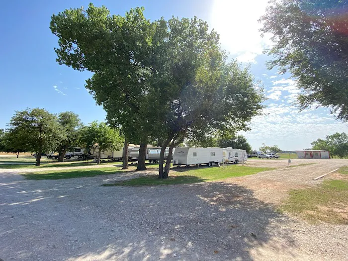 Longhorn Rv Park 4