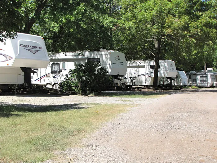 4 Mile Creek Resort - RV Park and Campground 8