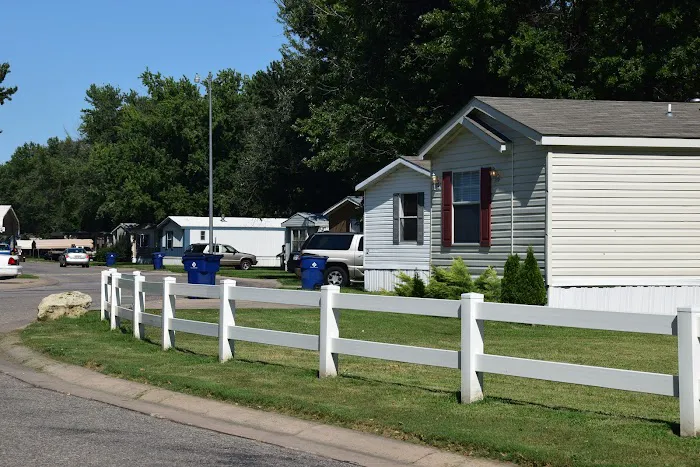 The Woodlands Manufactured Home Community 9