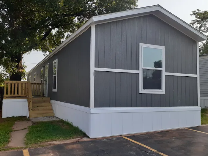 Boomer Manufactured Home Community 10
