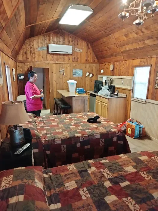 Lake O' Pines RV Park, Marina & Inn 1