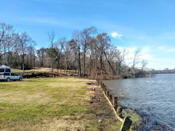 Lake O' Pines RV Park, Marina & Inn 8