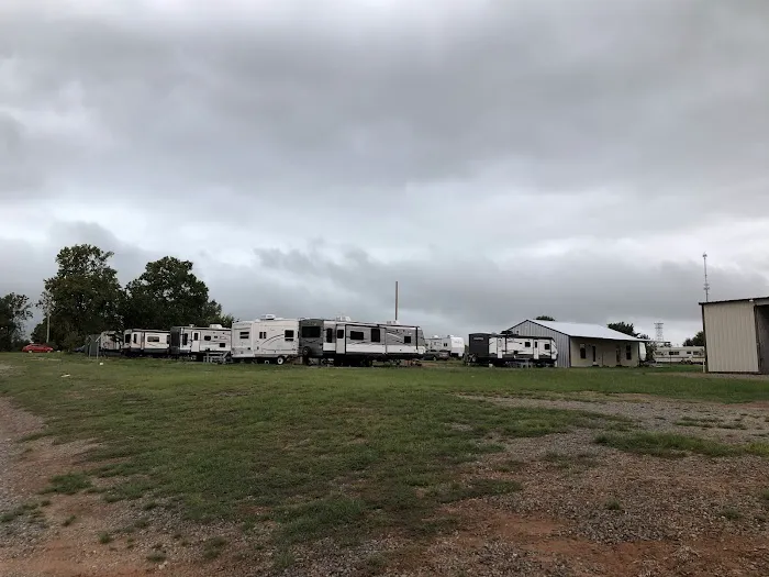 CJ's RV and Storage 4