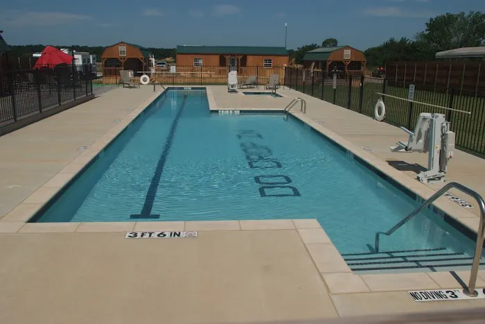 Do Drop Inn RV Resort and Cabins 3