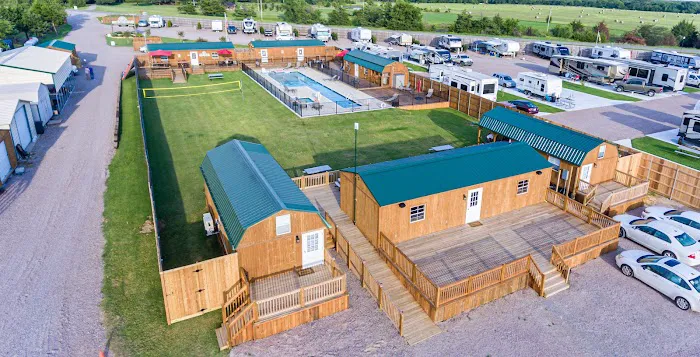 Do Drop Inn RV Resort and Cabins 8