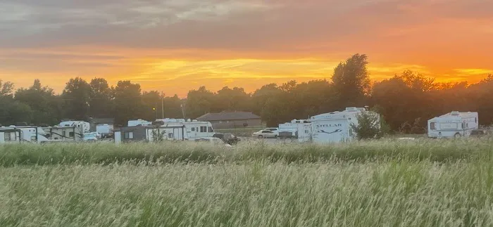 Big Red's RV Park 4