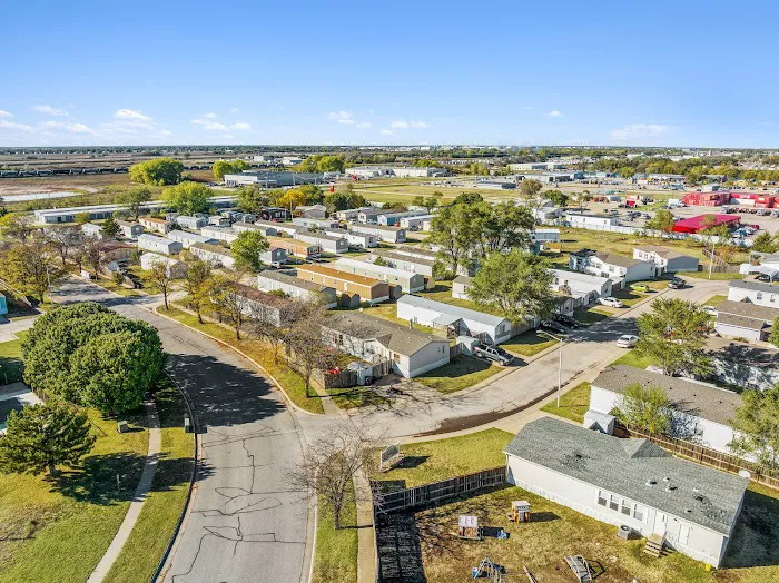Cottonwood Grove Mobile Home Community 6
