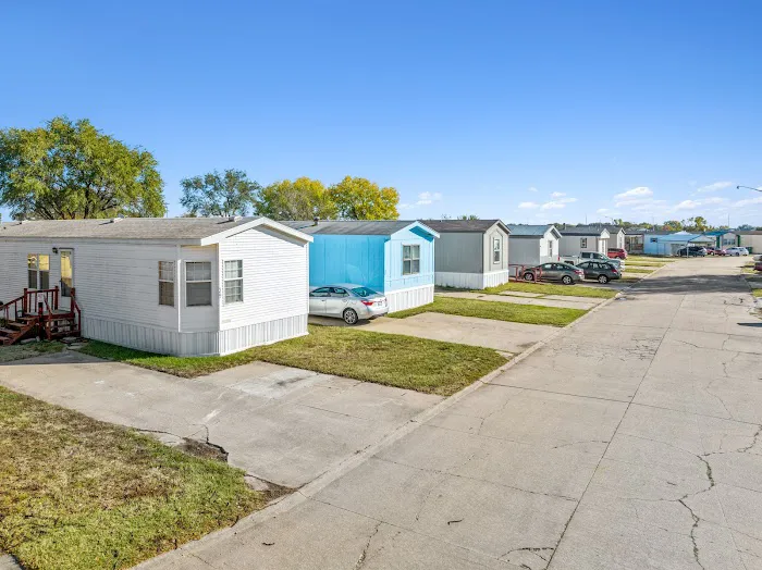 Cottonwood Grove Mobile Home Community 3