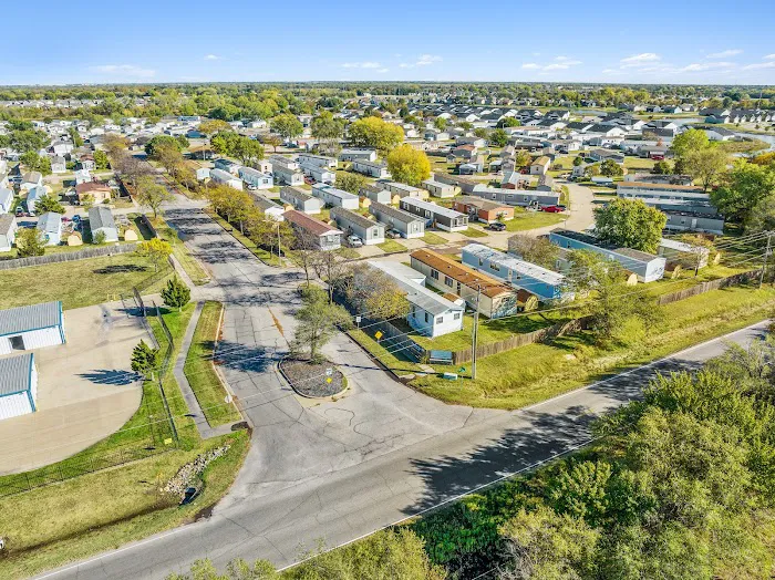 Cottonwood Grove Mobile Home Community 4