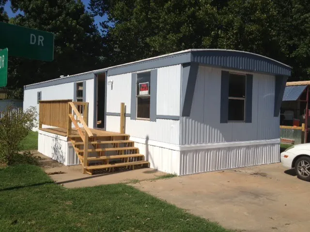 Lakeview Terrace Mobile Home Community 5