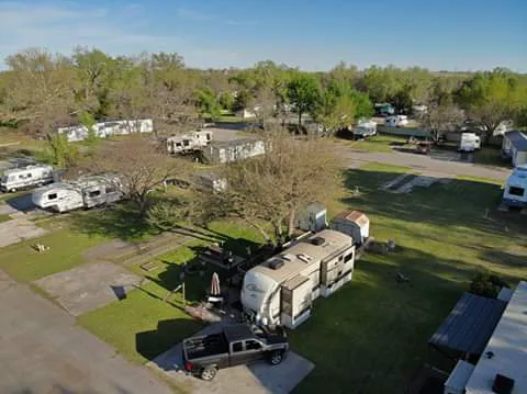 Holliday Outt RV Park 55 Plus 2