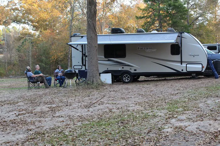 Four Oaks RV Park 7