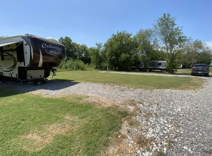 Country Campin’ RV Park 9