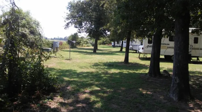 THREE PINES RV PARK 9