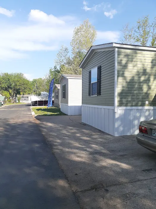 Canadian Shores Mobile Home 1