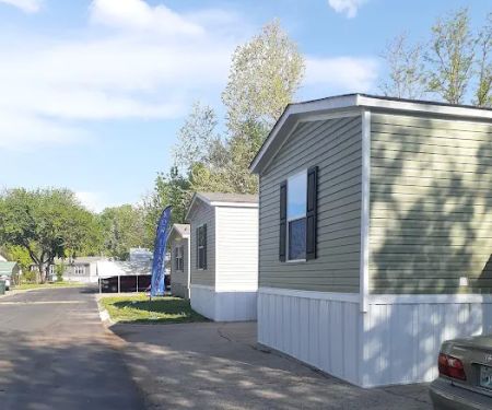 Canadian Shores Mobile Home