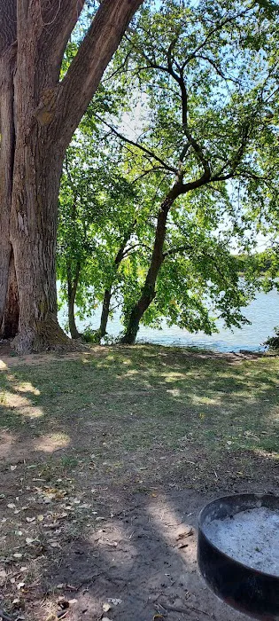 Hobie Beach Campground 9