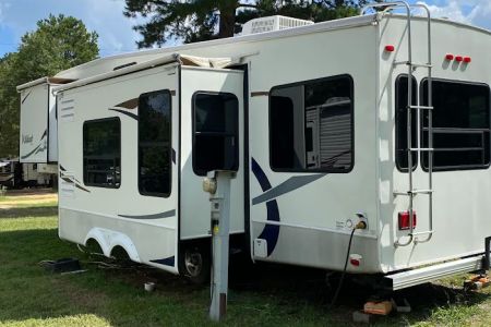 Jackson's Place Tiny Home & RV Resort